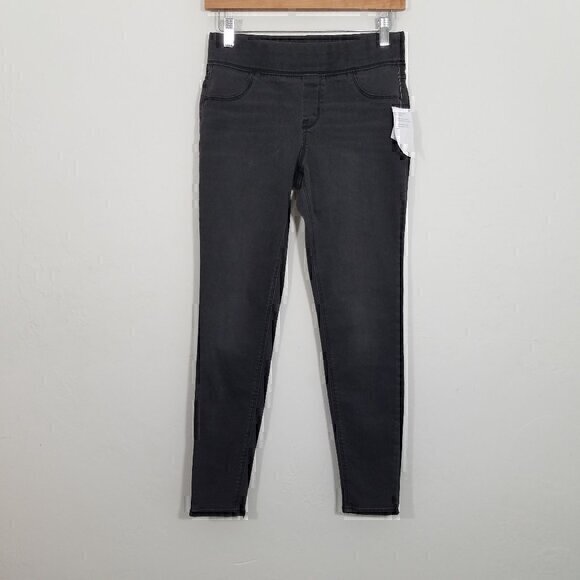 Old Navy Denim - NWT Old Navy Petite Pull-On Jeans Jeggings Stretch Size 2P